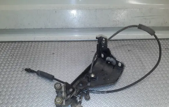 Peugeot 807 Sliding door lower roller guide/hinge 