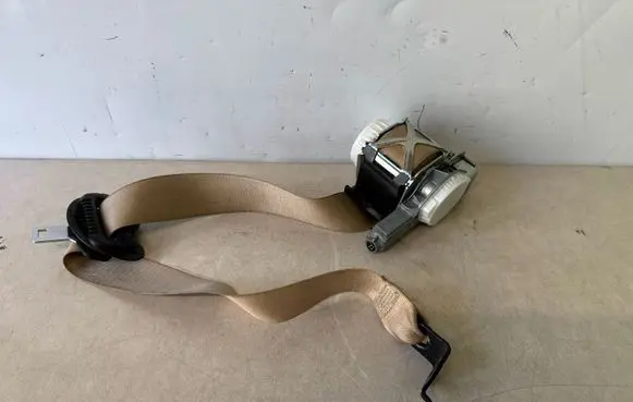 BMW 4 F32 F33 Front seatbelt 34119626