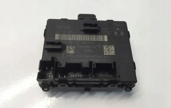 Audi Q2 - Door control unit/module 5Q0959595K
