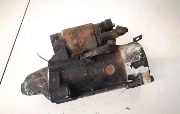 Honda FR-V Starter motor m002t85672 mhg023