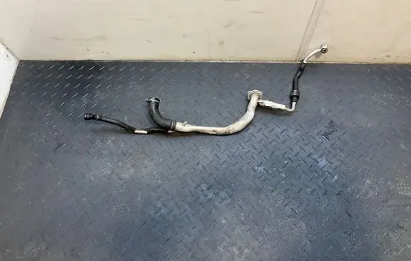 BMW 3 F30 F35 F31 Coolant pipe/hose 7629569