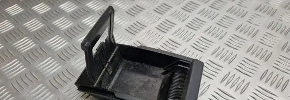 Volkswagen Polo III 6N 6N2 6NF Car ashtray 6K0857952A