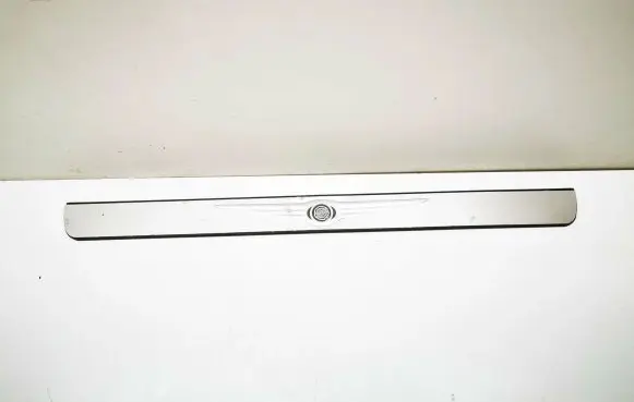 Chrysler 300 - 300C Front sill trim cover 04806089AB