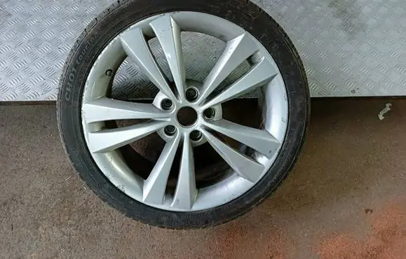 Skoda Octavia Mk2 (1Z) R18 spare wheel 1Z0601025AD