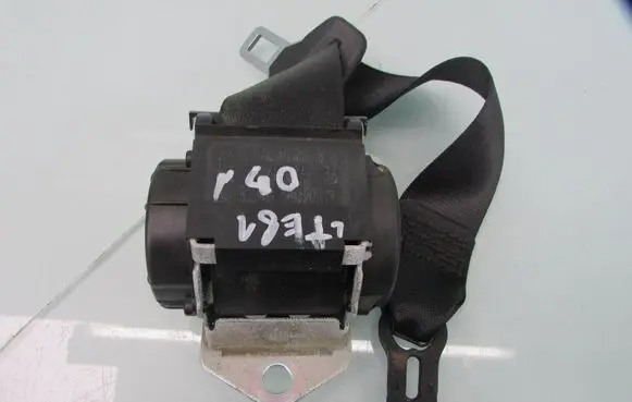 BMW 1 E81 E87 Rear seatbelt 607051100C