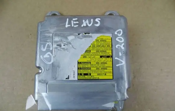 Lexus GS 250 350 300H 450H Airbag control unit/module 8917030C00