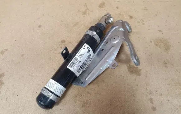 Mercedes-Benz GLC C253 Engine shut-off valve A2058604700