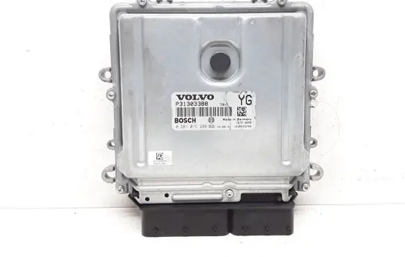 Volvo V60 Engine control unit/module P31303388 0281015286