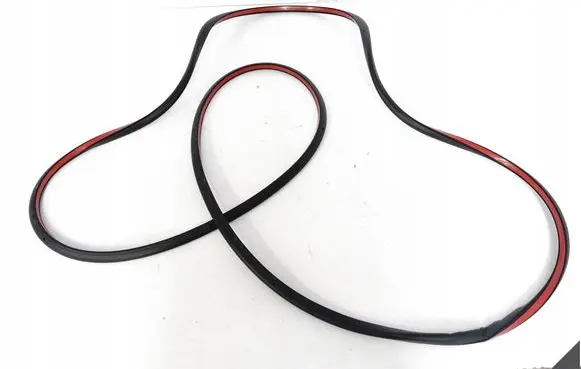 Land Rover Discovery 5 Rubber seal loading door LR161140
