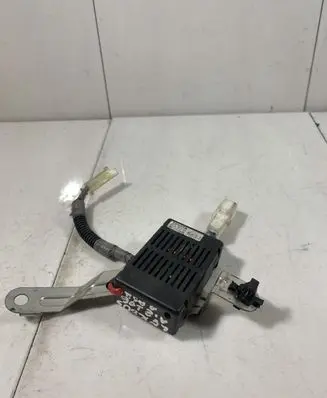 Lexus IS 200-300 Other control units/modules 05370661J