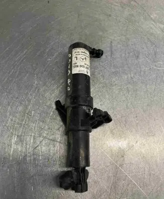 Headlight washer spray nozzle