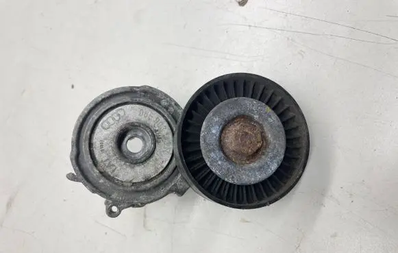 Audi A6 C7 Alternator belt tensioner 06E903133R
