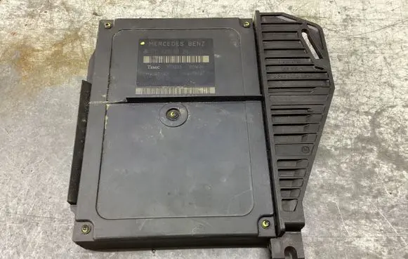 Mercedes-Benz SLK R170 Comfort/convenience module 1708200926 353223 322300B13C90
