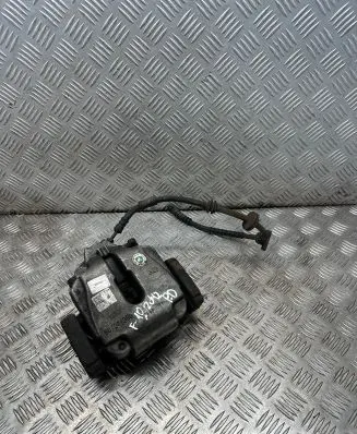 BMW 5 F10 F11 Front brake caliper 6791920