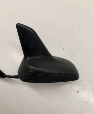 Audi A3 S3 8P Aerial GPS antenna 8P0035503A