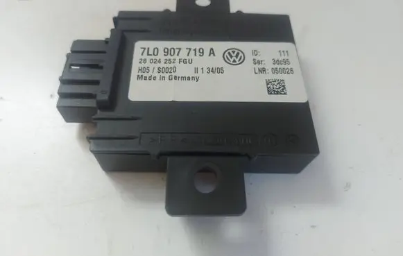 Porsche Cayenne (9PA) Alarm control unit/module 7L0907719A