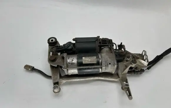 Audi Q7 4L Air suspension compressor/pump 7L8616006E