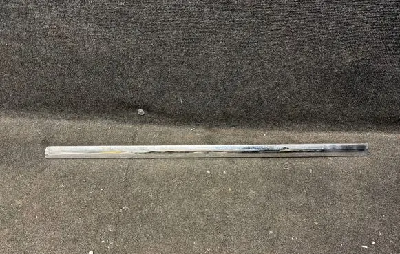 Citroen C5 Front door trim (molding) 9681804380