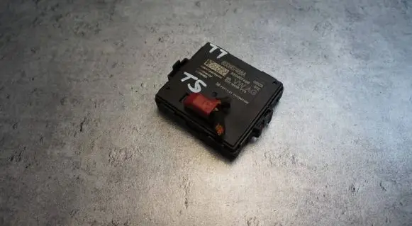 Audi TT TTS RS Mk3 8S Gateway control module 8S0907468A