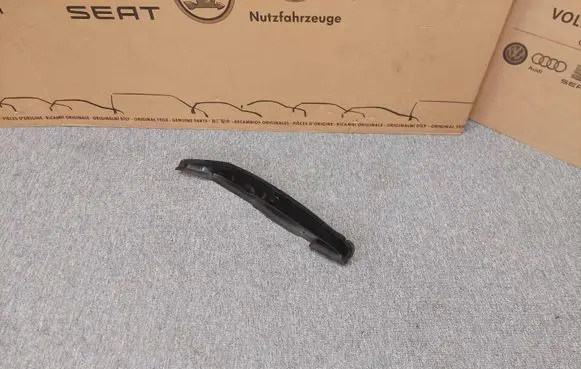 Volkswagen Golf VII Fender foam support/seal 5G0821112A 5G0.821.112.A