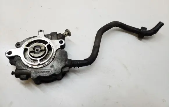 Volkswagen Touareg I Vacuum pump LA2231010