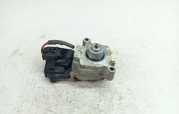 Porsche Cayenne (92A) Rear gearbox reducer motor 0C2927755AB 21111C5261 28412307093