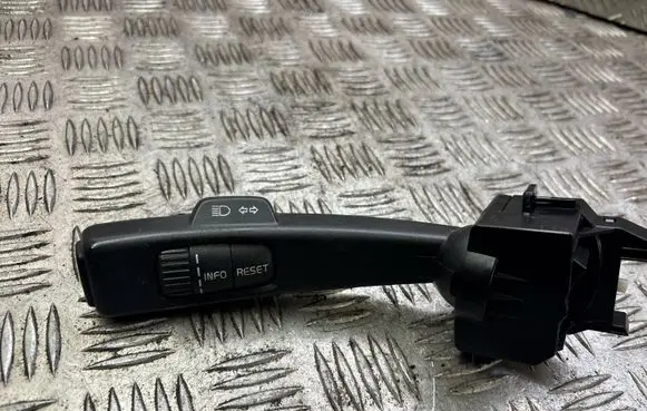 Volvo V50 Wiper control stalk 17D770