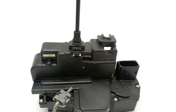 Opel Antara Front door lock A081876