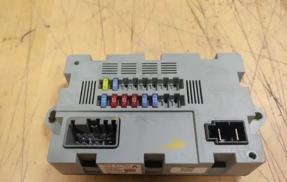Land Rover Range Rover Sport L494 Fuse module CPLA14Q073AA