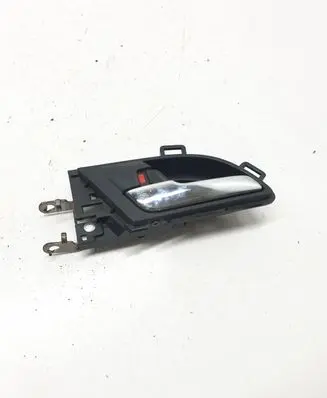 Honda CR-V Rear door interior handle