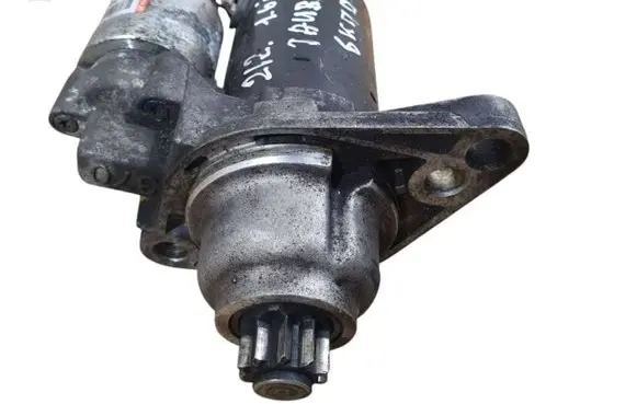 Volkswagen Touran I Starter motor SS0052
