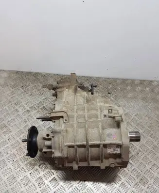Mitsubishi L200 Gearbox transfer box case 3200A194 VRX17802