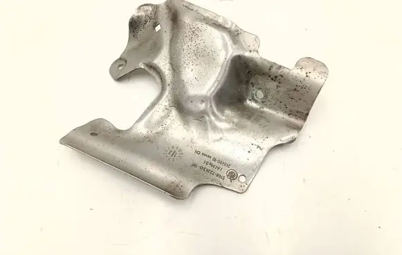 BMW 5 F10 F11 Heat shield in engine bay 7224341 24640010