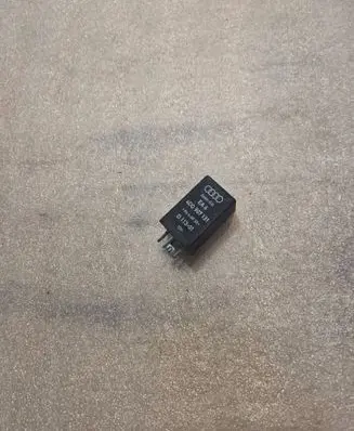 Audi A8 S8 D2 4D Other relay 4D0907131 D11301