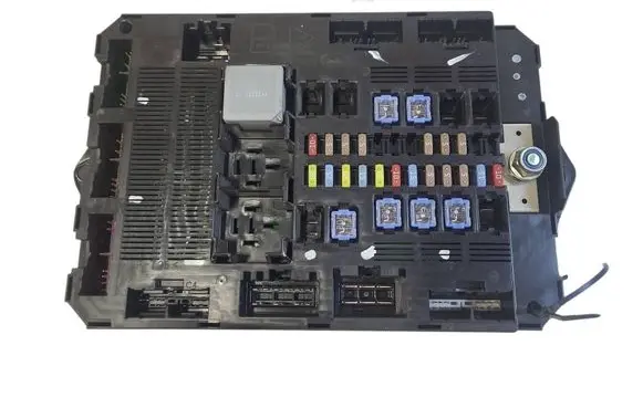 Jaguar XF X250 Fuse module 7340955430