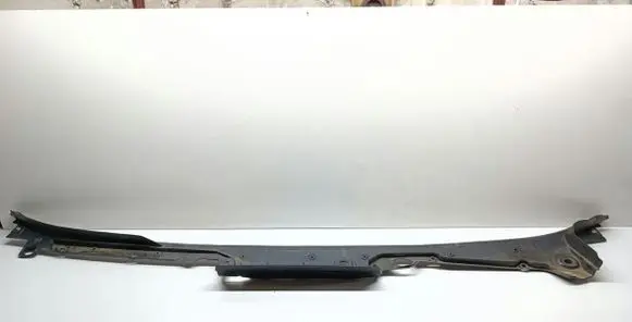 BMW 7 F01 F02 F03 F04 Wiper trim 7184563 51717184563