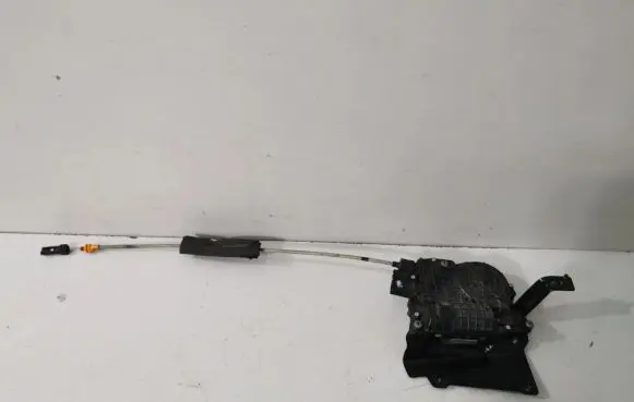 BMW 6 F06 Gran coupe Front door soft close latching motor 7276544