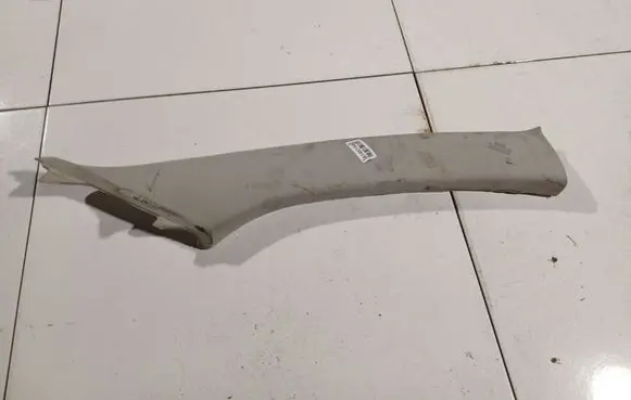 Toyota Avensis T250 (C) pillar trim 6221105020