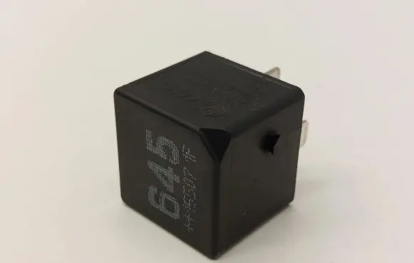Volkswagen PASSAT B8 Other relay 4H0951253A