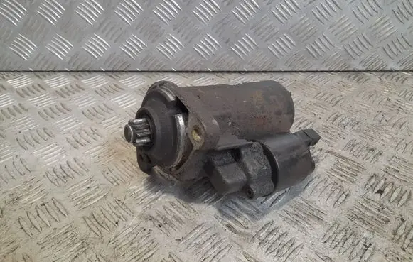 Volkswagen Golf IV Starter motor