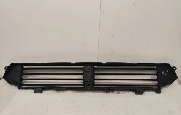 Chrysler Pacifica Intercooler air guide/duct channel 68438679AC