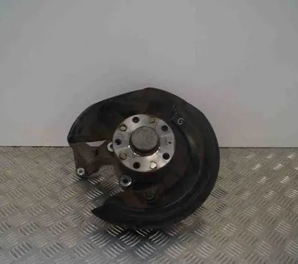Seat Alhambra (Mk2) Rear wheel hub 5N0615612C