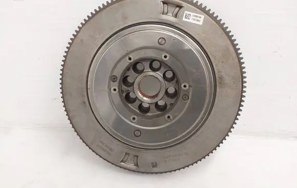 BMW 5 G30 G31 G38 Dual mass flywheel 8690203 4168050003 012295001460