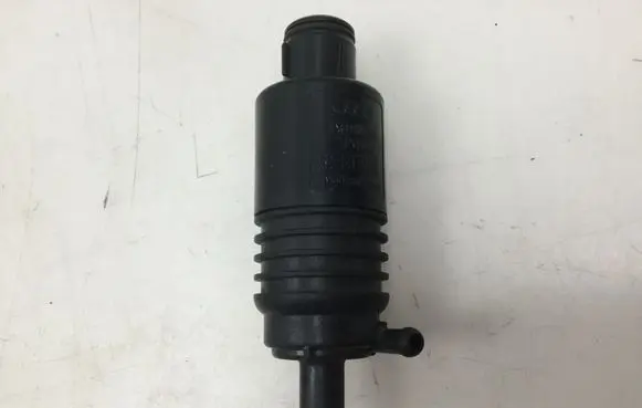 Audi A4 S4 B5 8D Windscreen/windshield washer pump 4A0955651