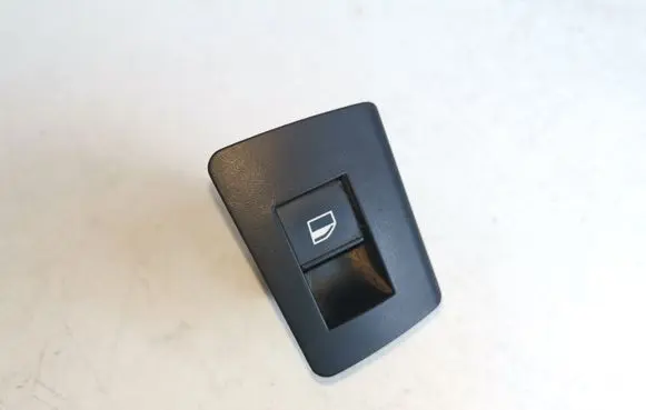 BMW X5 E53 Electric window control switch 8385956