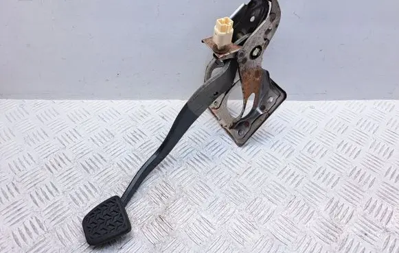 Toyota Avensis T250 Brake pedal 5510605080 4710105100