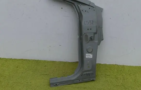 Toyota Corolla E210 E21 Pillar (middle) 61013-02010