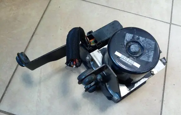 Ford Focus ABS Pump BV612C405AF NE63495