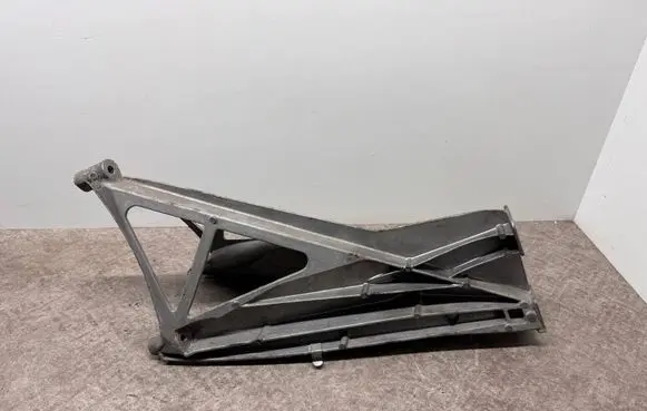 BMW i3 Gearbox mounting bracket 18761910 6878936
