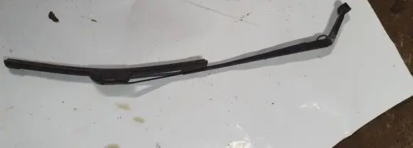 Toyota Avensis T250 Windshield/front glass wiper blade NOCODE